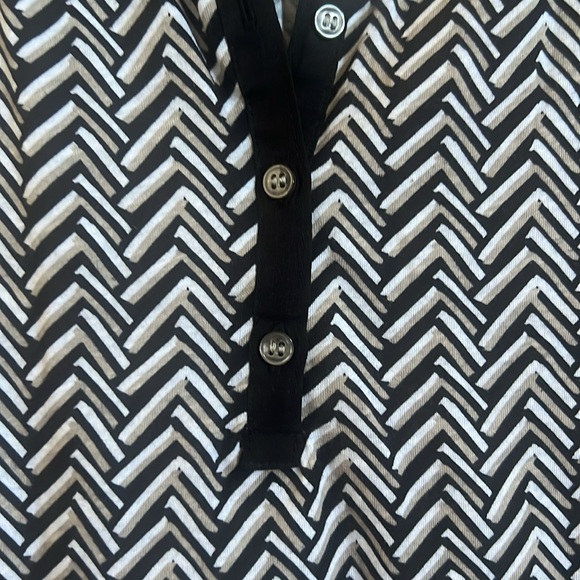 LOFT sleeveless blouse, Size Large - Picture 3 of 4